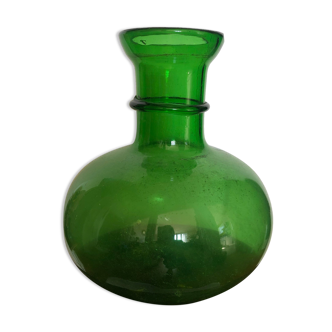 Vase en vert soufflé vert