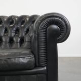 Black chesterfield 3-seater sofa made of cowhide leather in English style