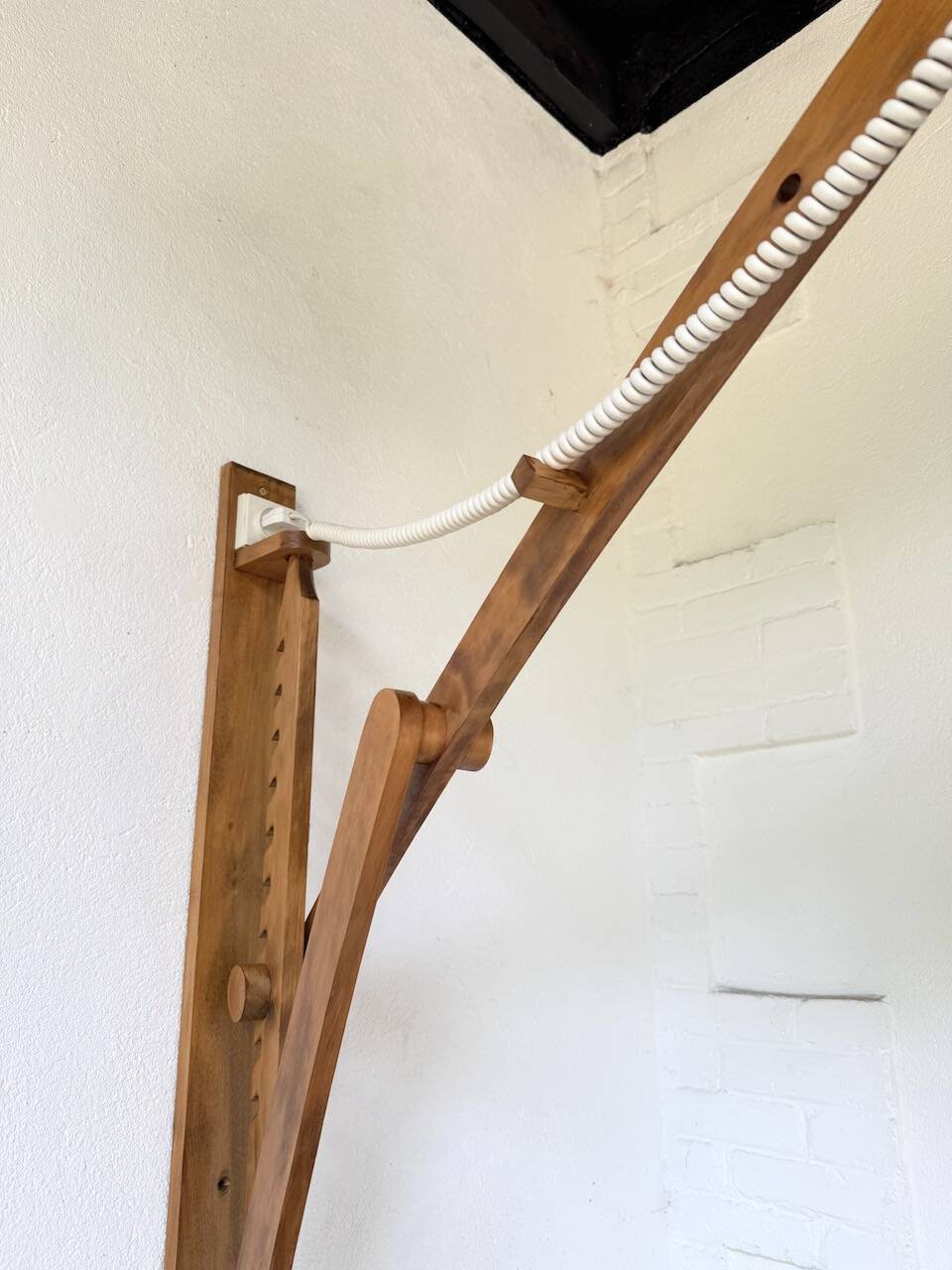 Mountain furniture gallows France pine