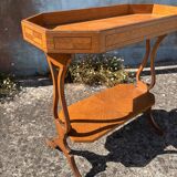 Side table/Serving table