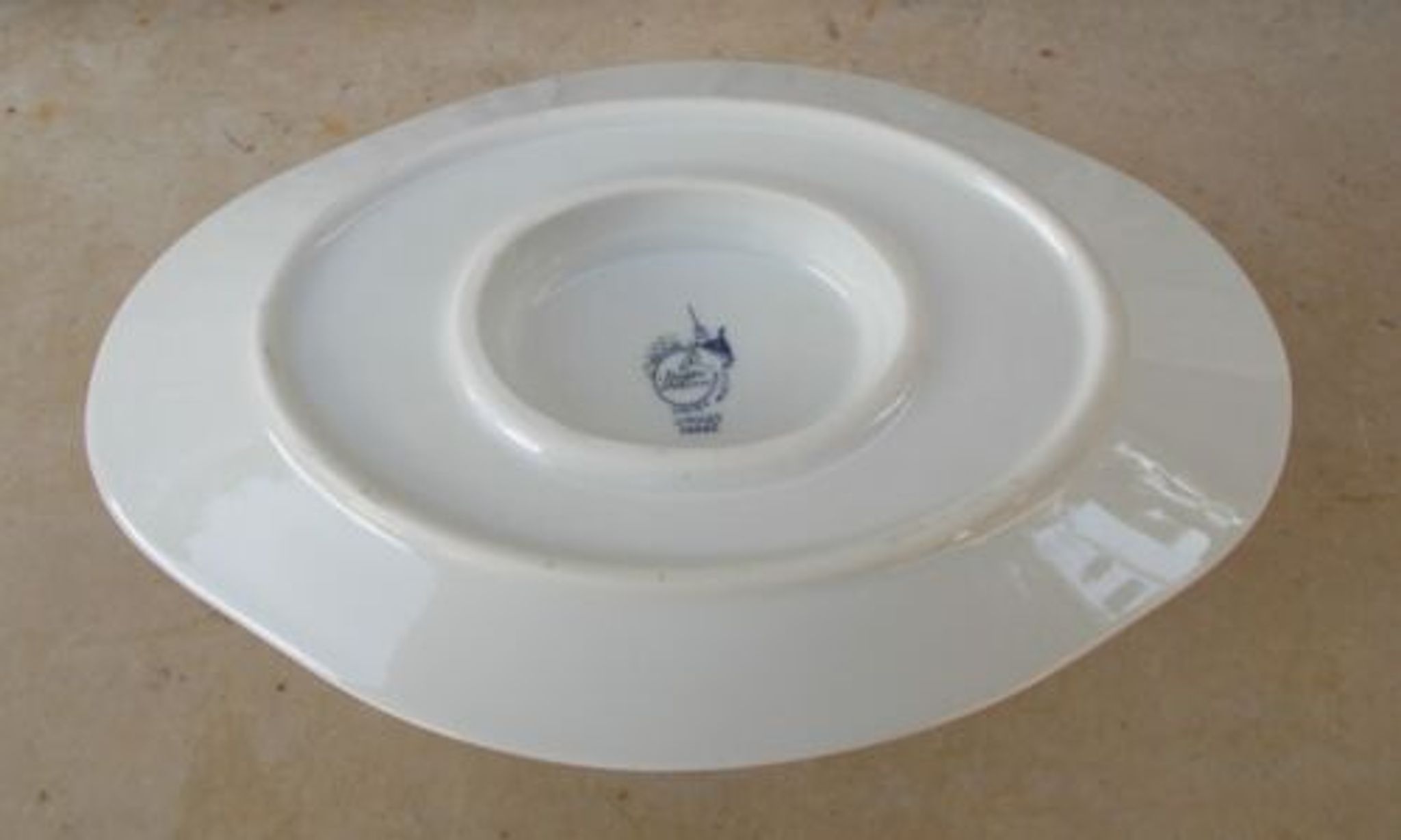 Saucière Limoges The Porcelain of the Unicorn Imperial China