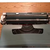 Typewriter, Olivetti Lettera 32