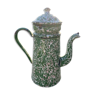 Old enamelled coffee maker