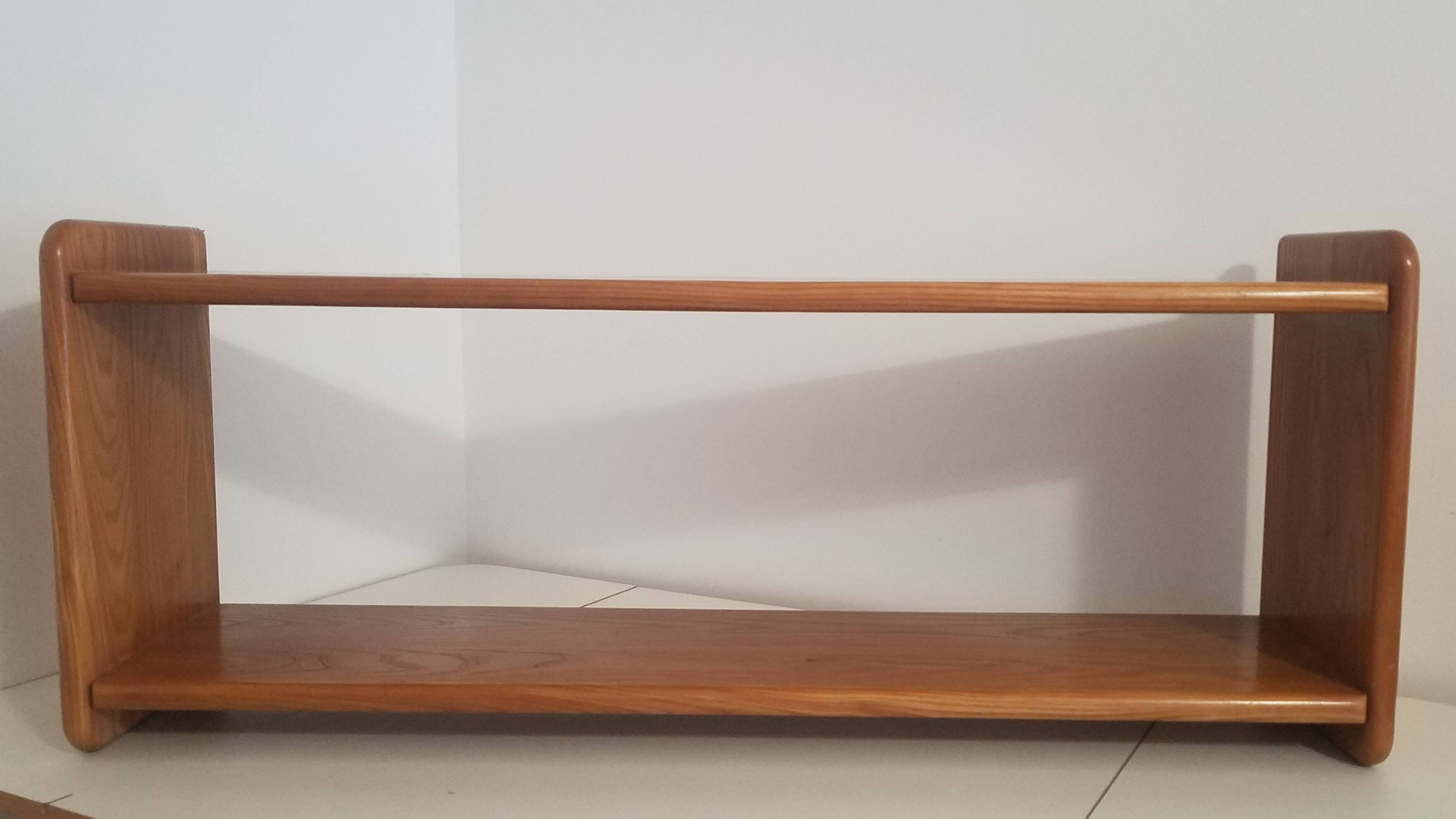 Solid elm shelves, vintage. Very good condition.