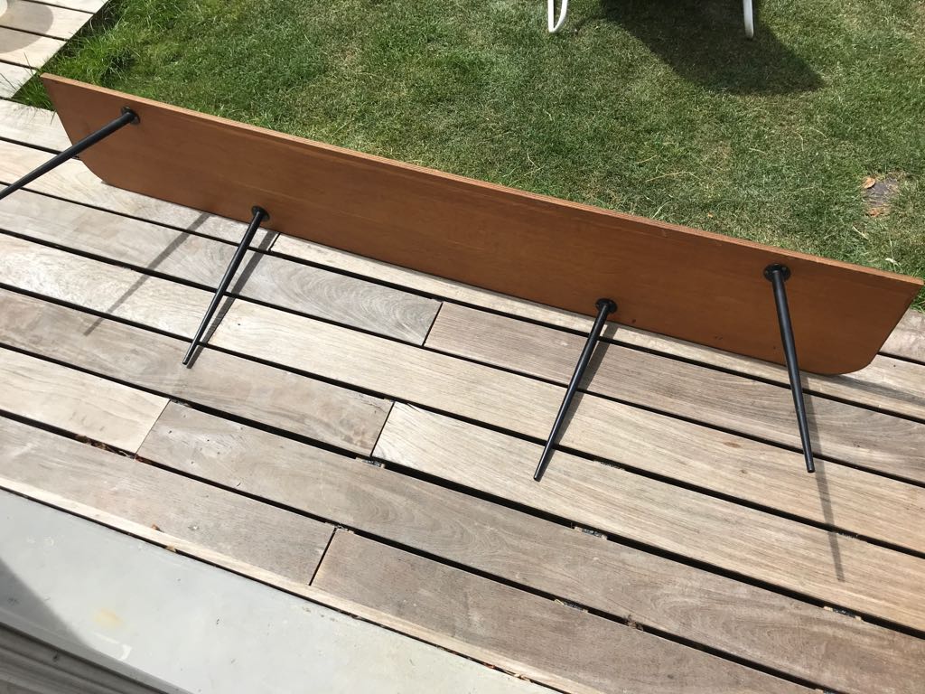 Console feet compass 60s