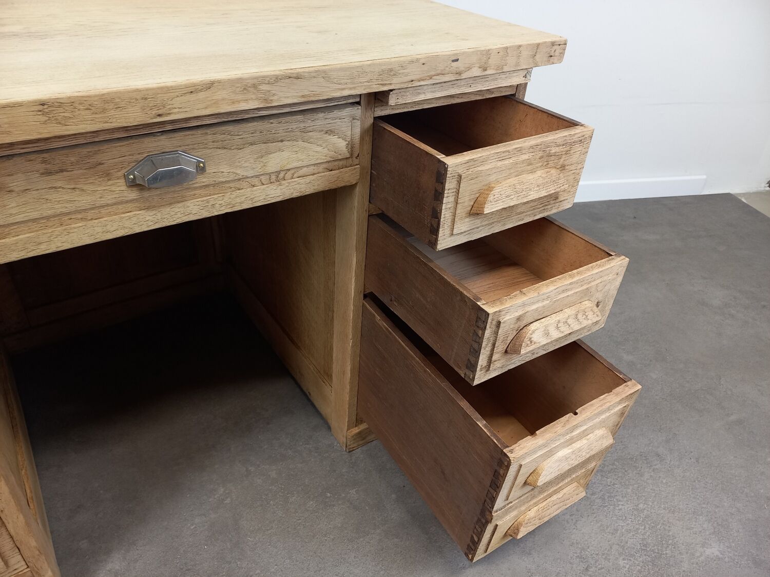 Desk with oak drawers