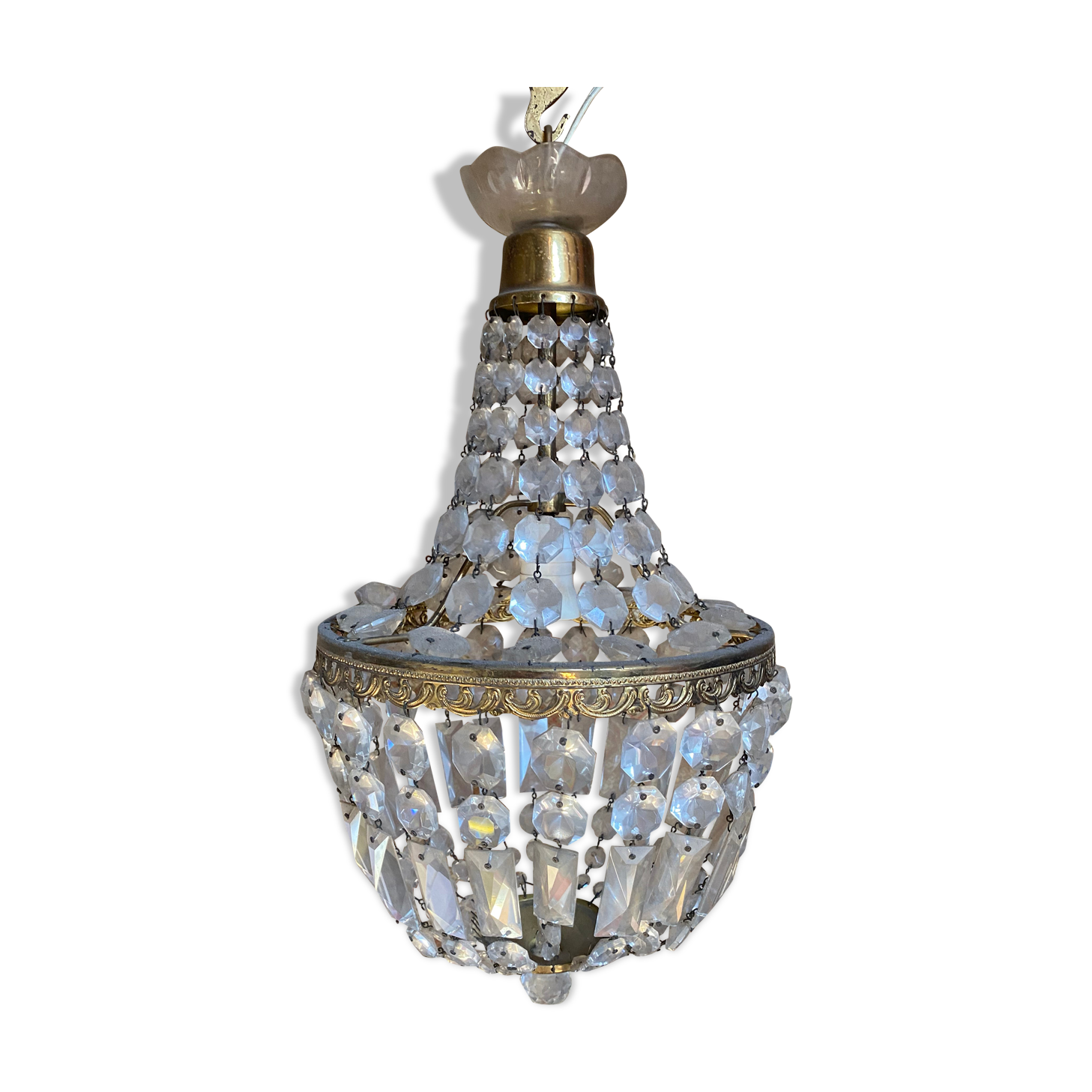 Chandelier grapevine crystal balloon