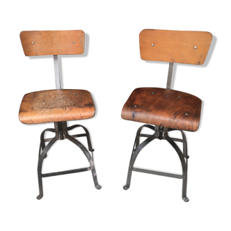 Pair of Biénaise-style industrial chairs