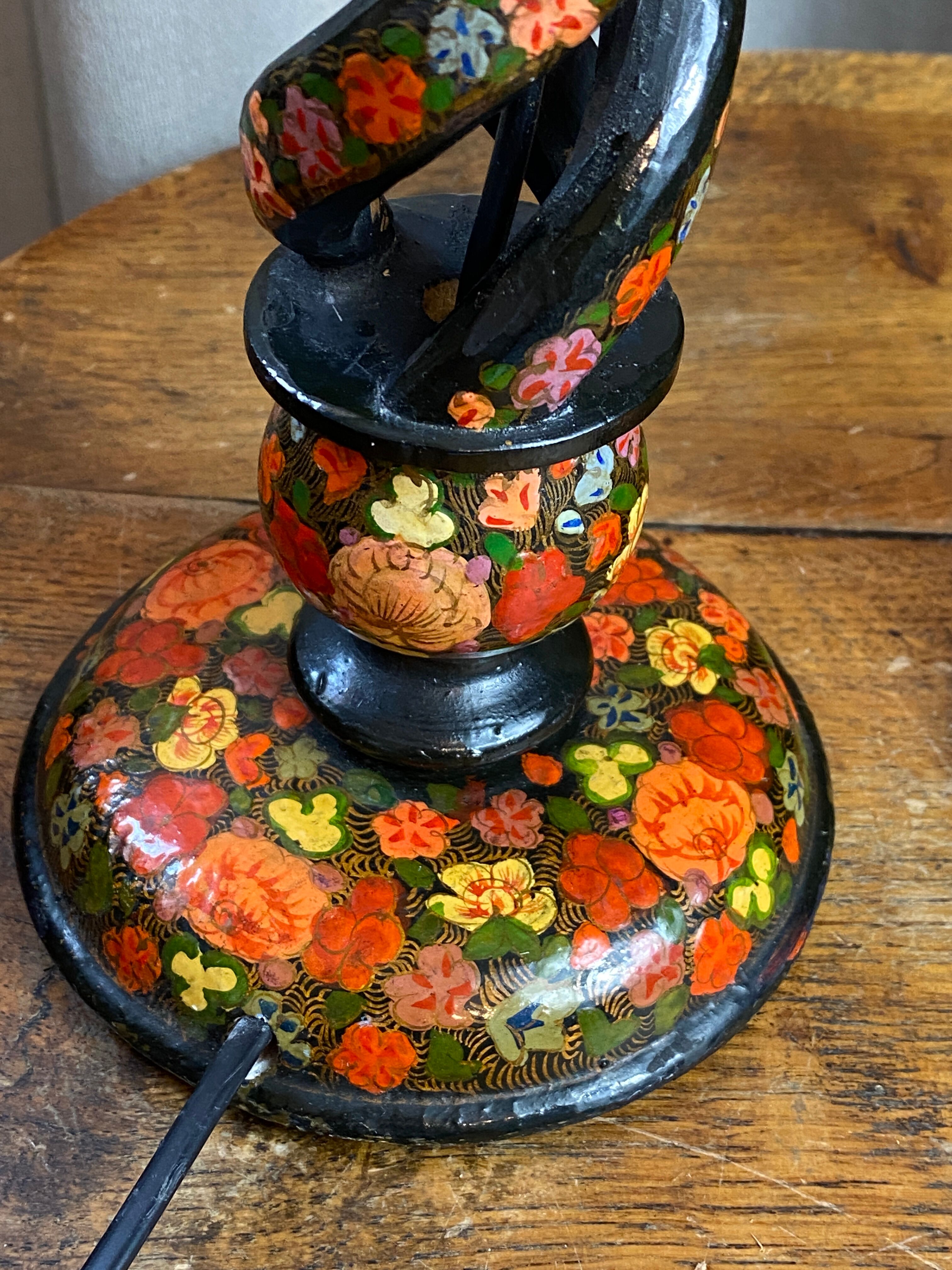 Paire de pieds de lampes Kashmiri