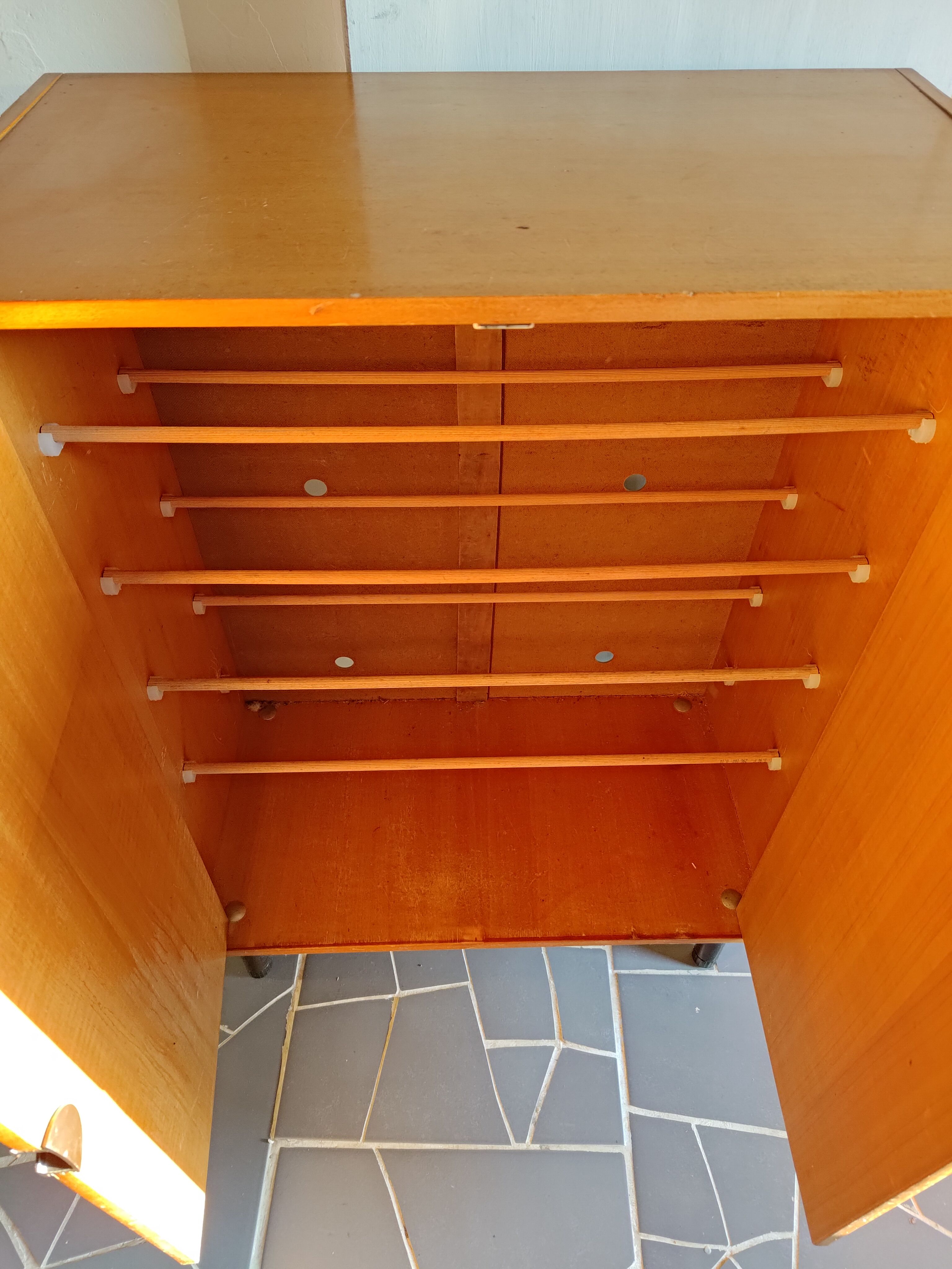 Shoe cabinet Italy