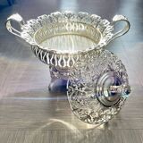 Freestanding Cake Stand
