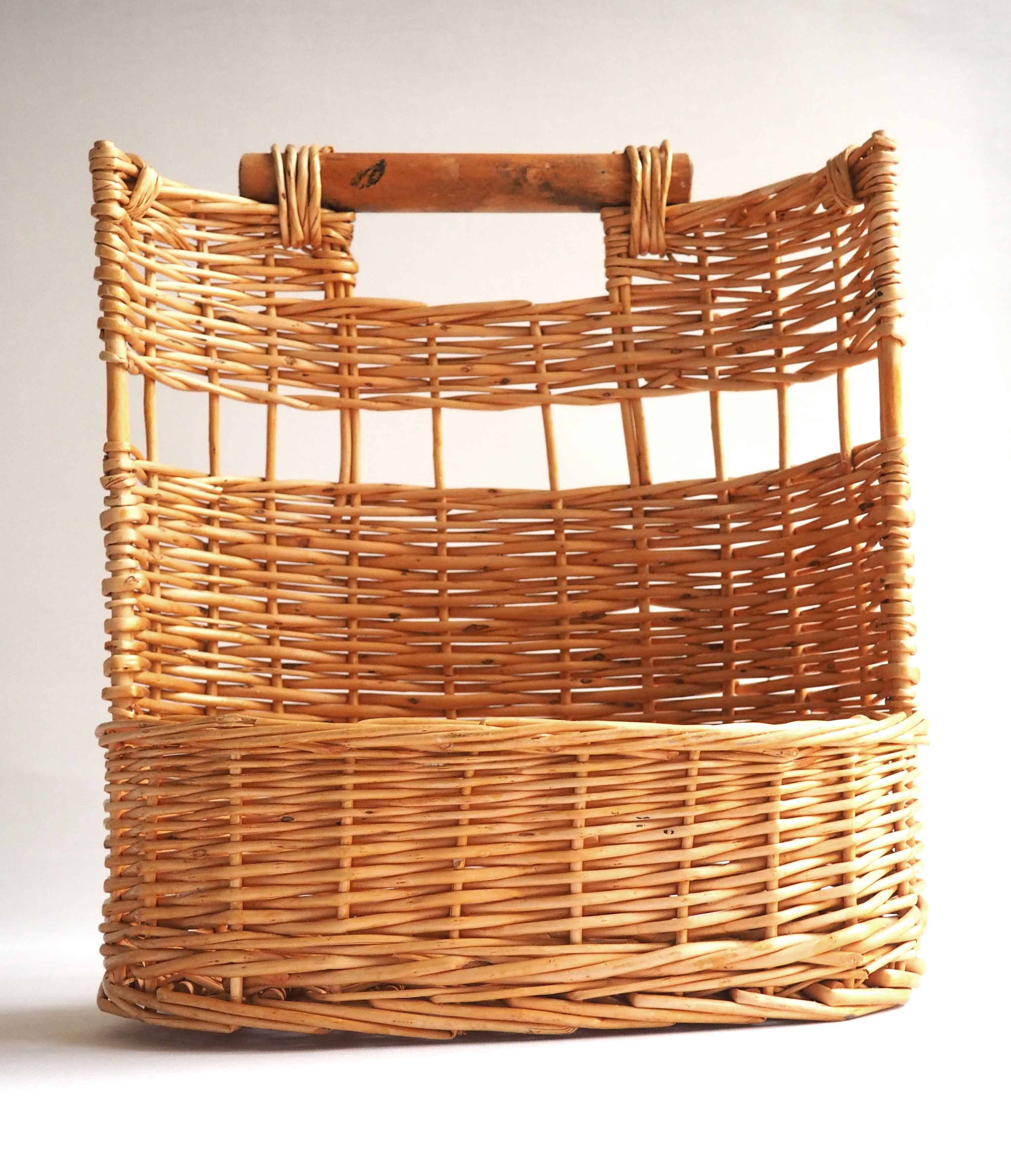 Hanging rattan shelf basket