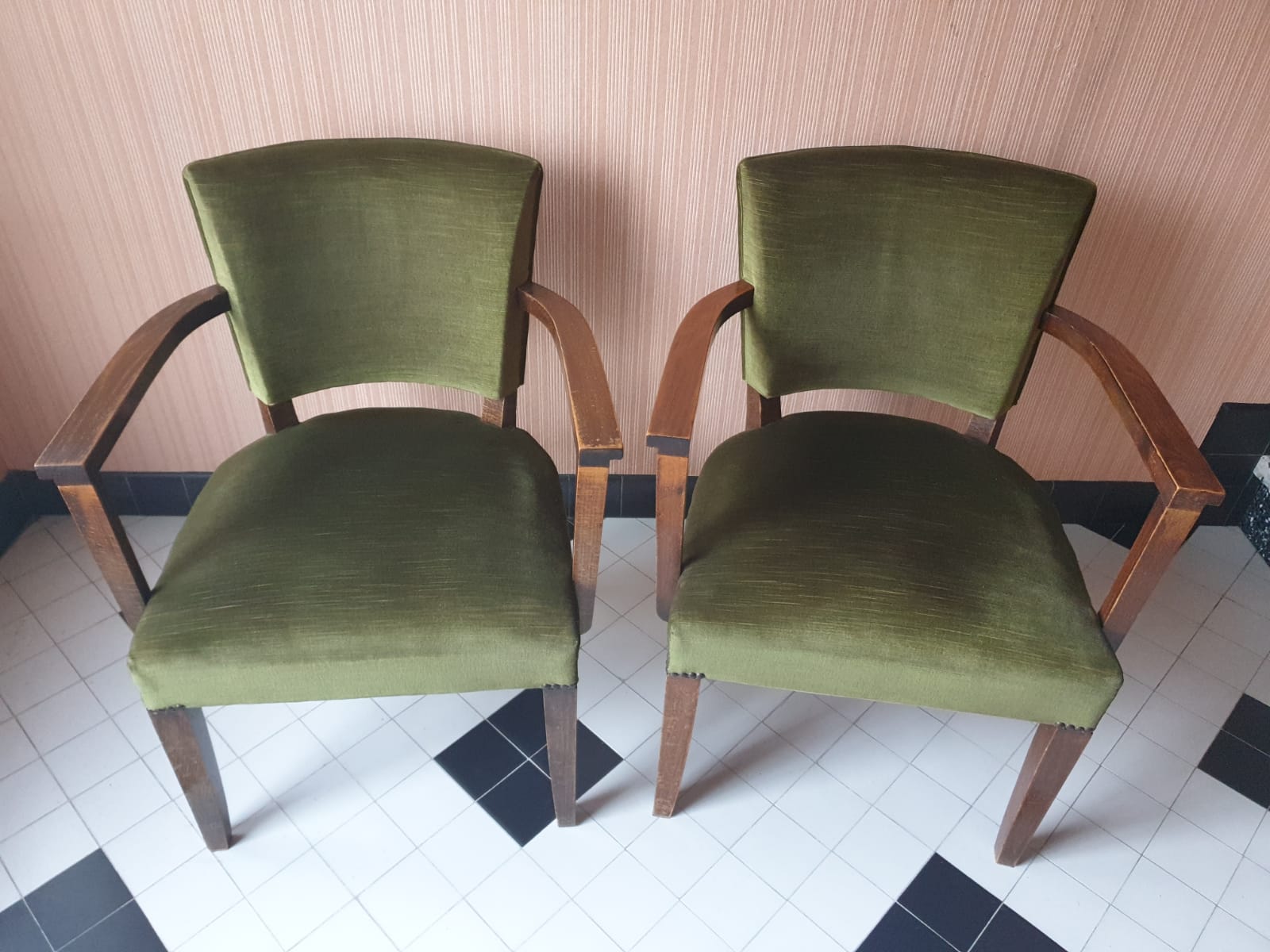 Pair of bridges in green velvet and dark wood