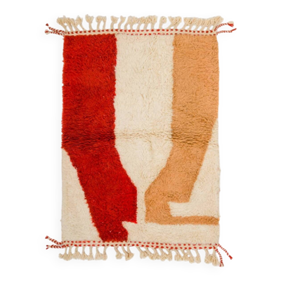 Tapis berbère marocain moderne blanc terracotta pêche