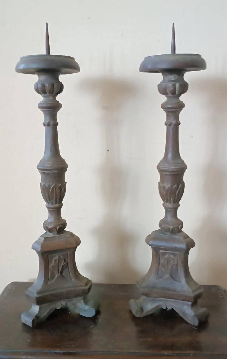 Pair of wooden candlesticks from Italy, late 18th century
