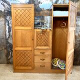 Asymmetrical cabinet