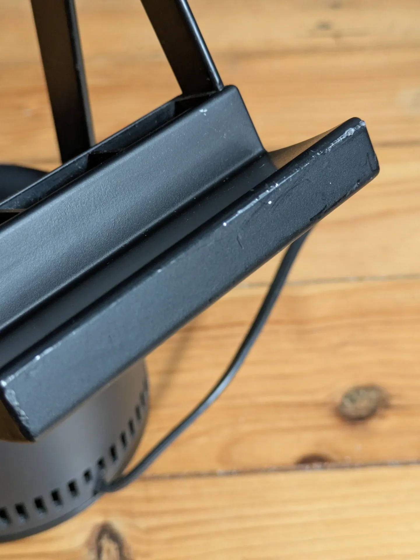 'Tizio' desk lamp by Richard Sapper for Artemide. Original edition.