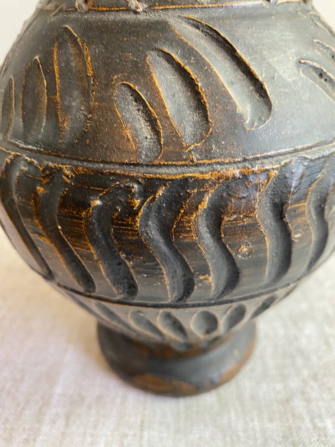 Ringed terracotta vase