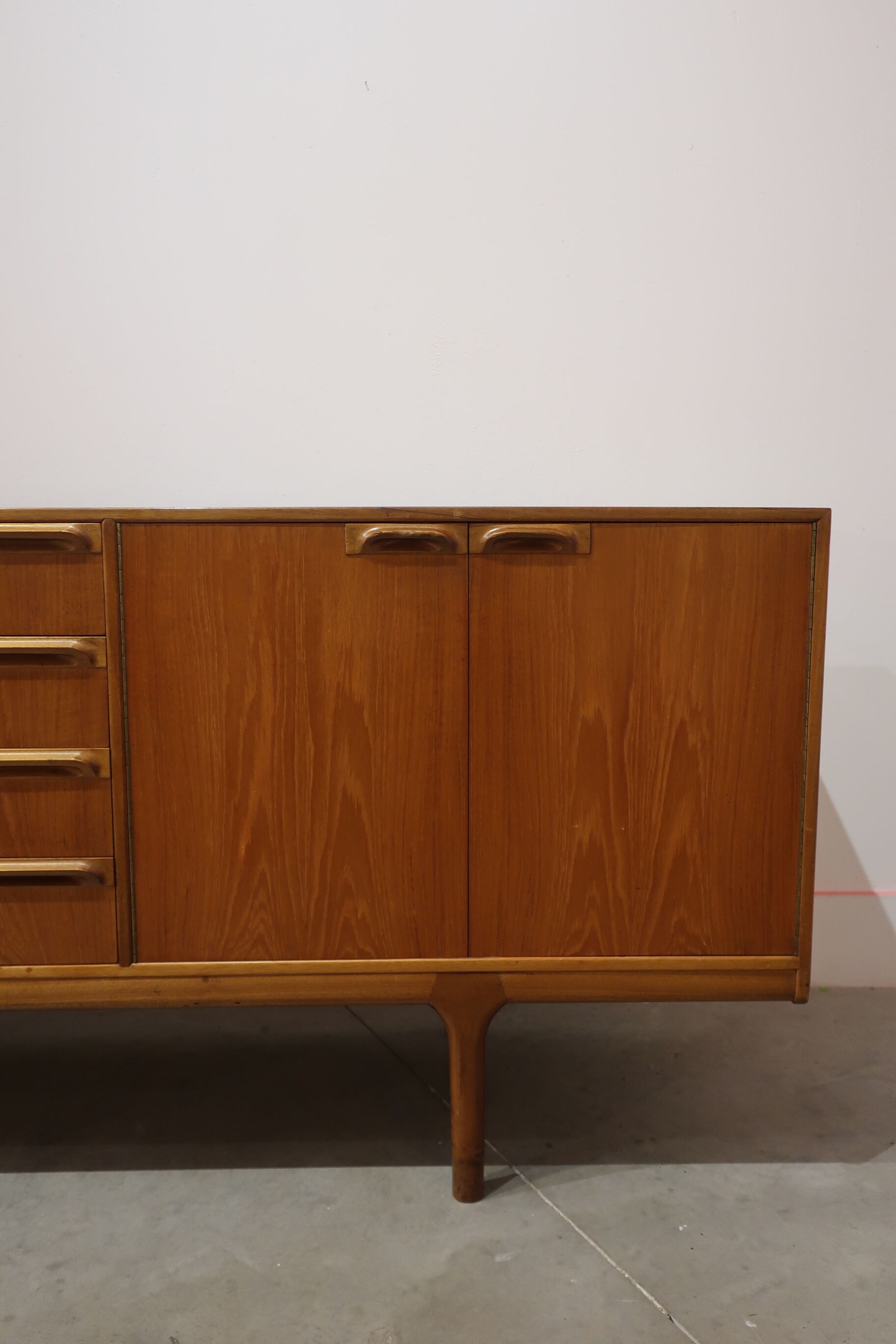 Sideboard Mcintosh teak of the 1960s