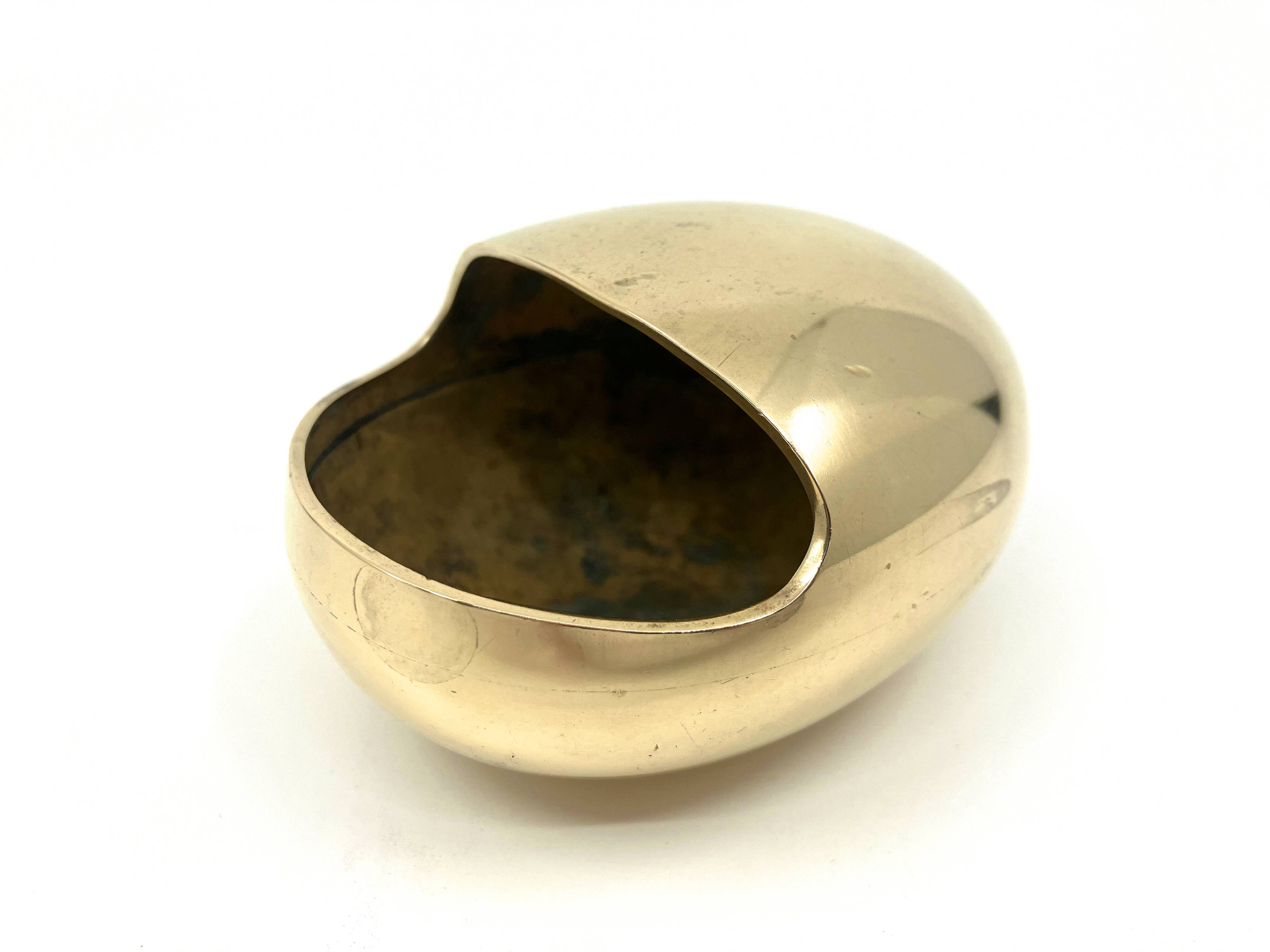 Modernist ashtray "the smile" • Carl Cohr • Denmark 50s