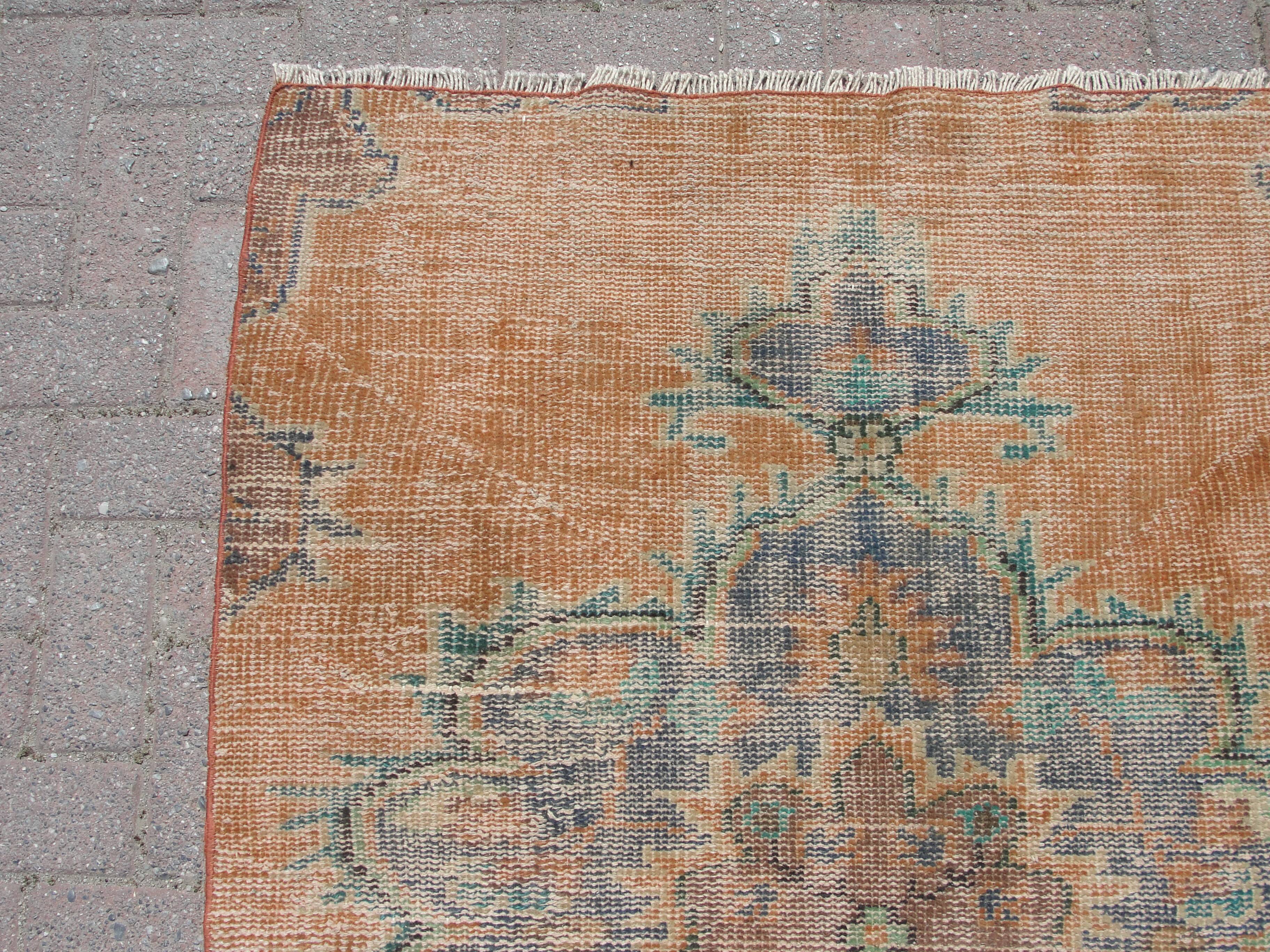Small red area  rug