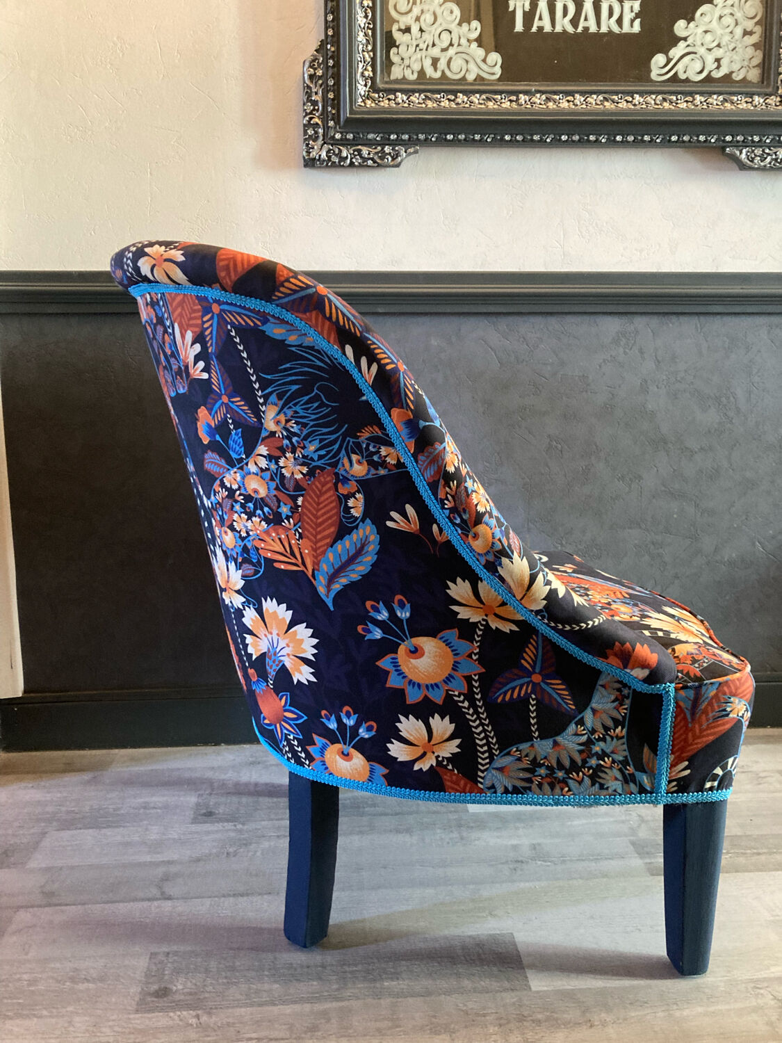 Toad armchair