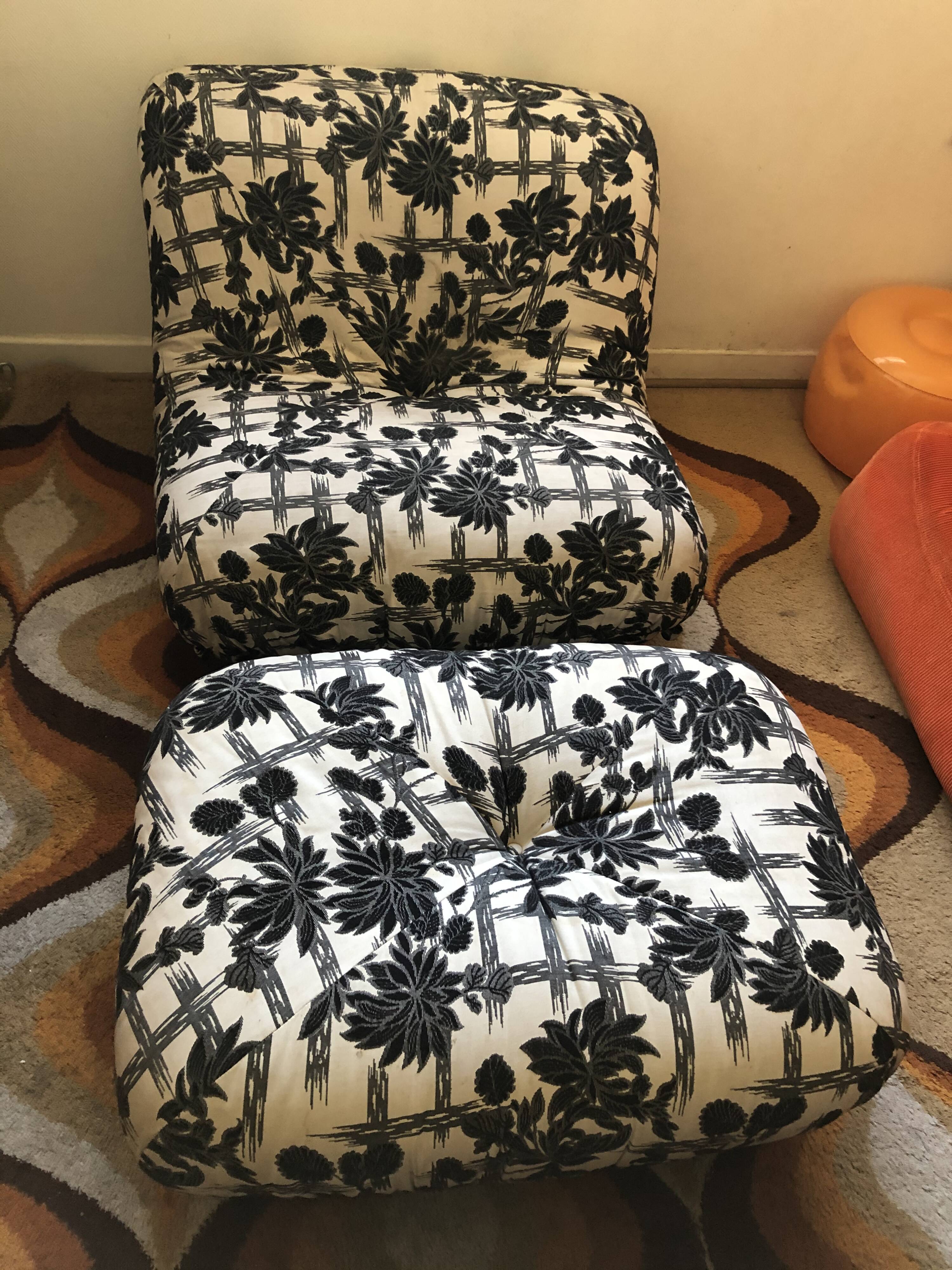 Vintage airborne potato chair heater & its matching pouf