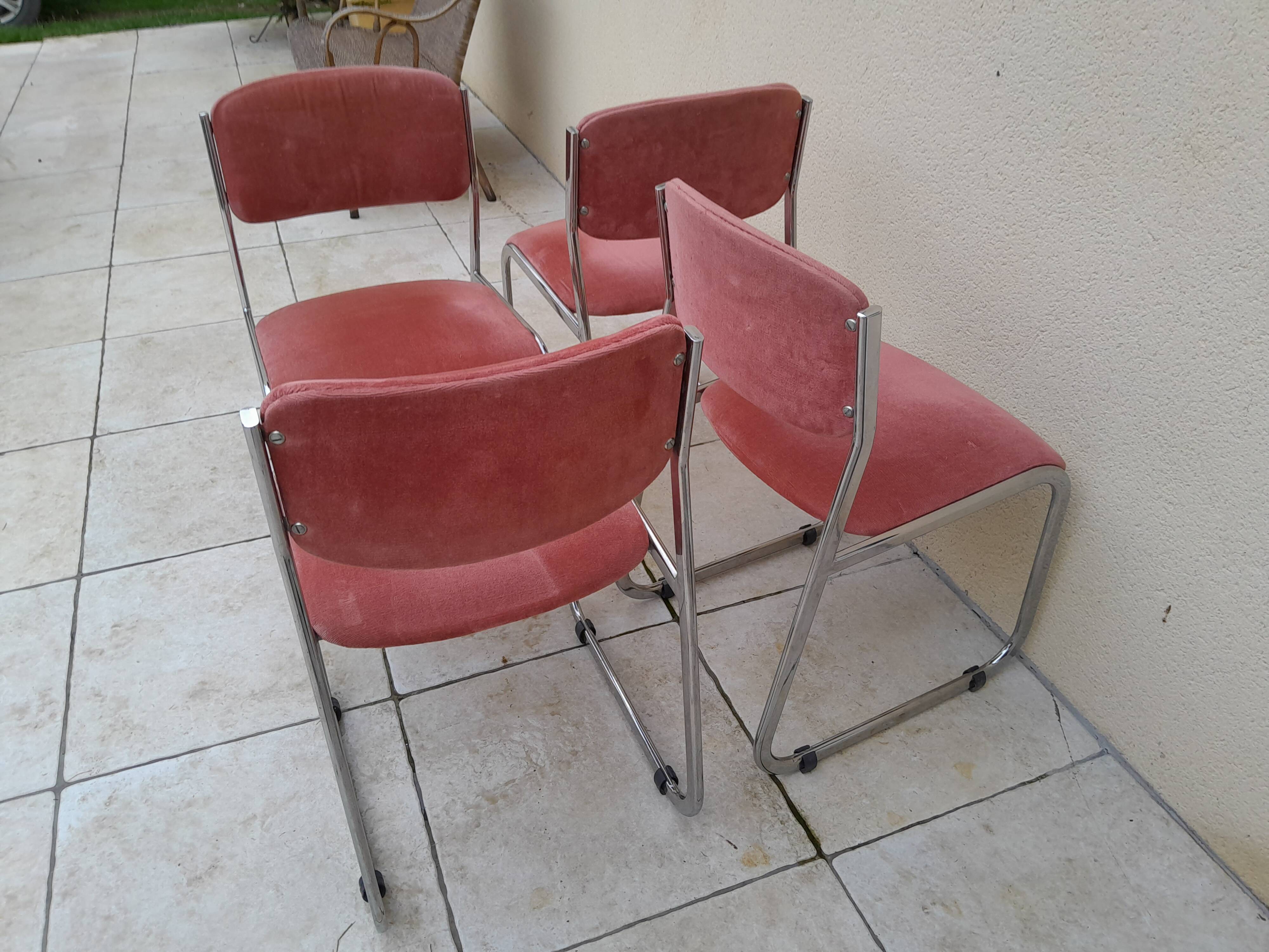 4 vintage chrome chairs from the 70s