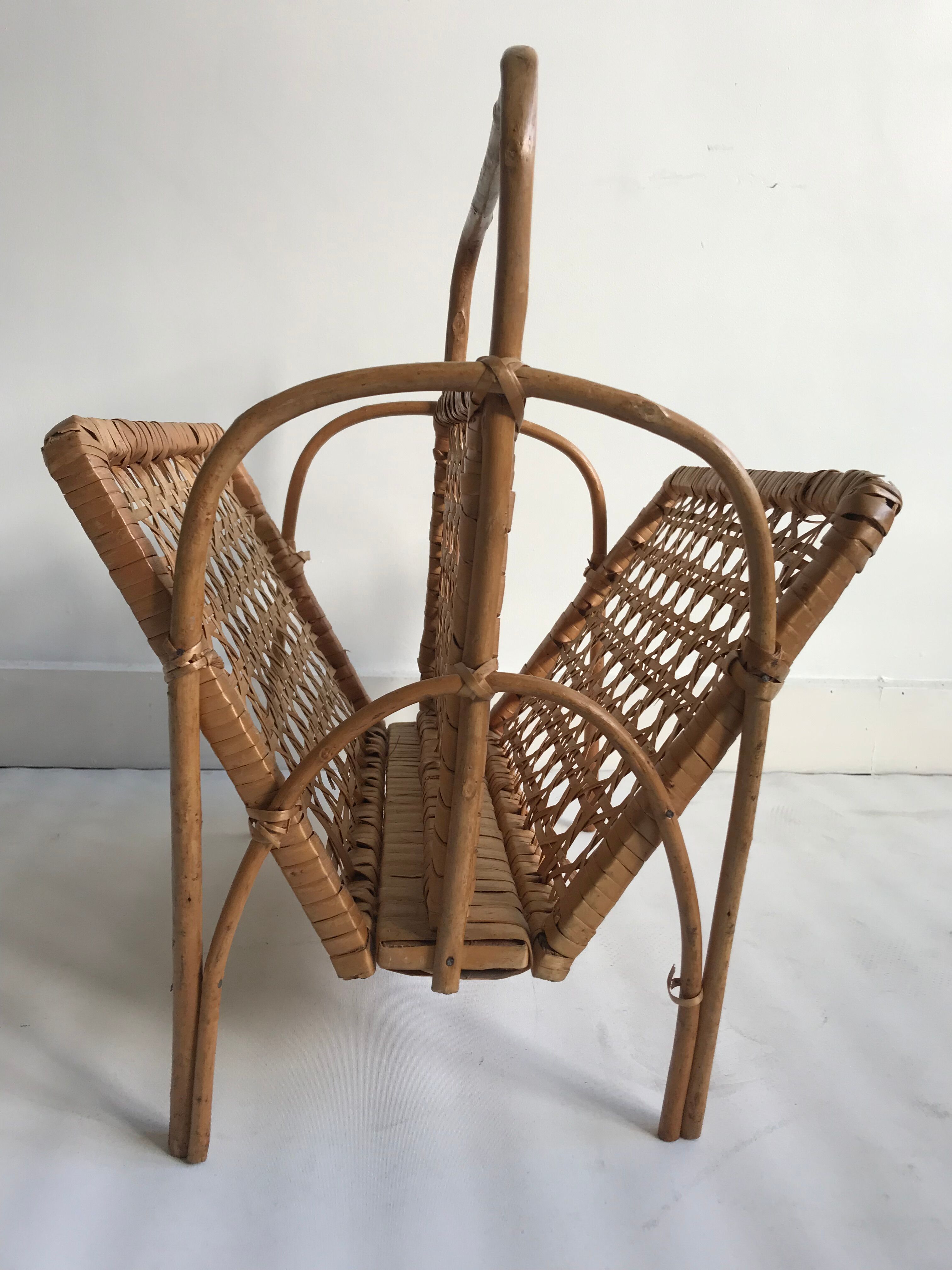 Magazine rack wicker and rattan