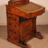 Davenport desk in burr walnut and inlays from the first part of