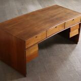 Curved Directors desk in walnut, Italy 1940s