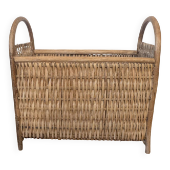 Wicker and rattan magazine rack