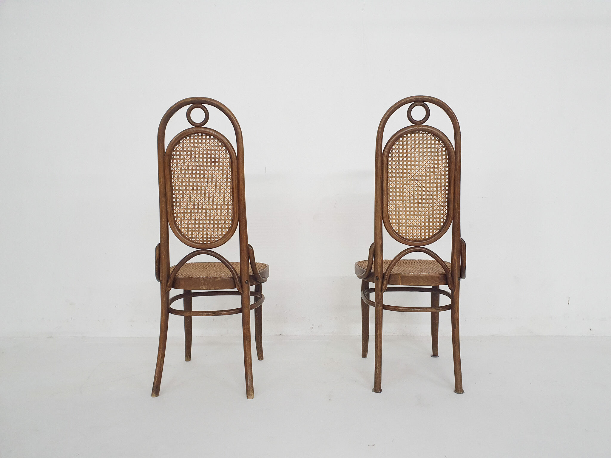 Set of 2 Thonet nr. 5 dining chairs, Romania, 1900