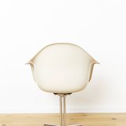 Off-White La Fonda Fiberglas Chair by Charles & Ray Eames for Herman Miller
