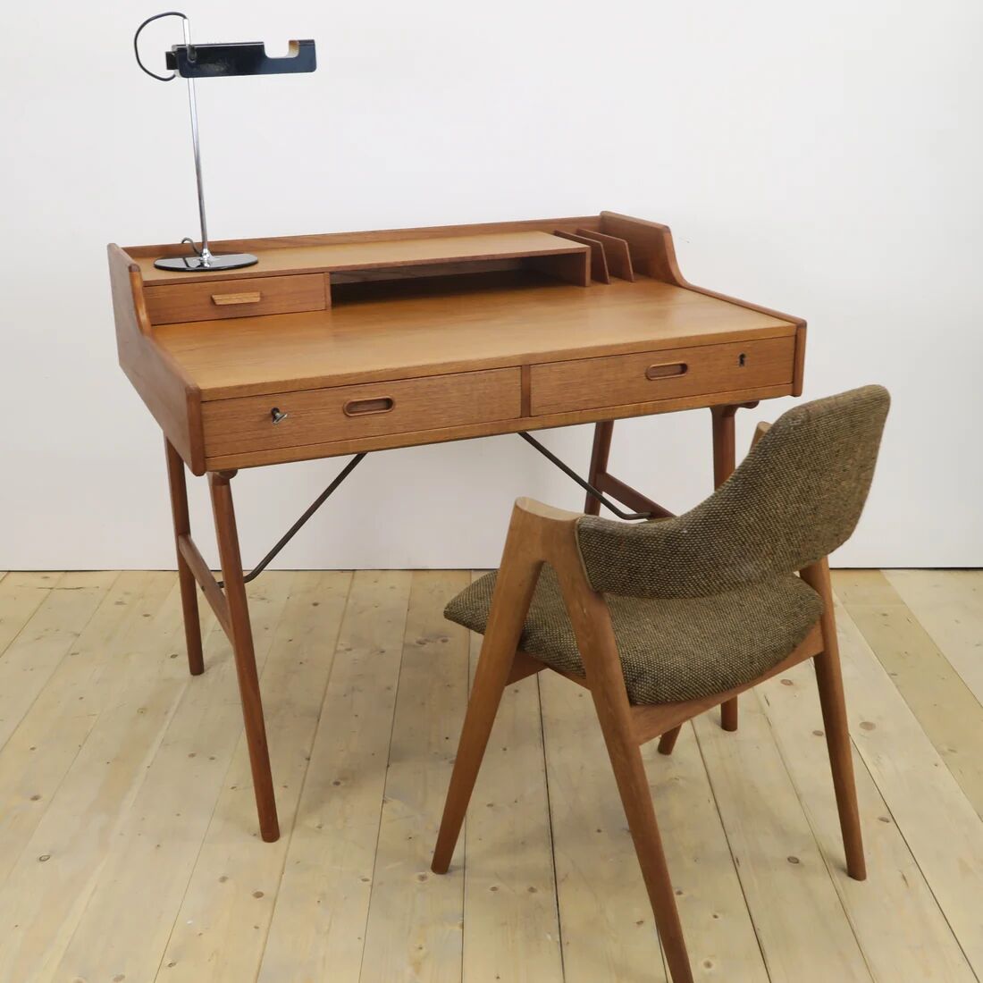Model 56 desk in teak by Arne Wahl Iversen for Vinde Møbelfabrik, Denmark 1960