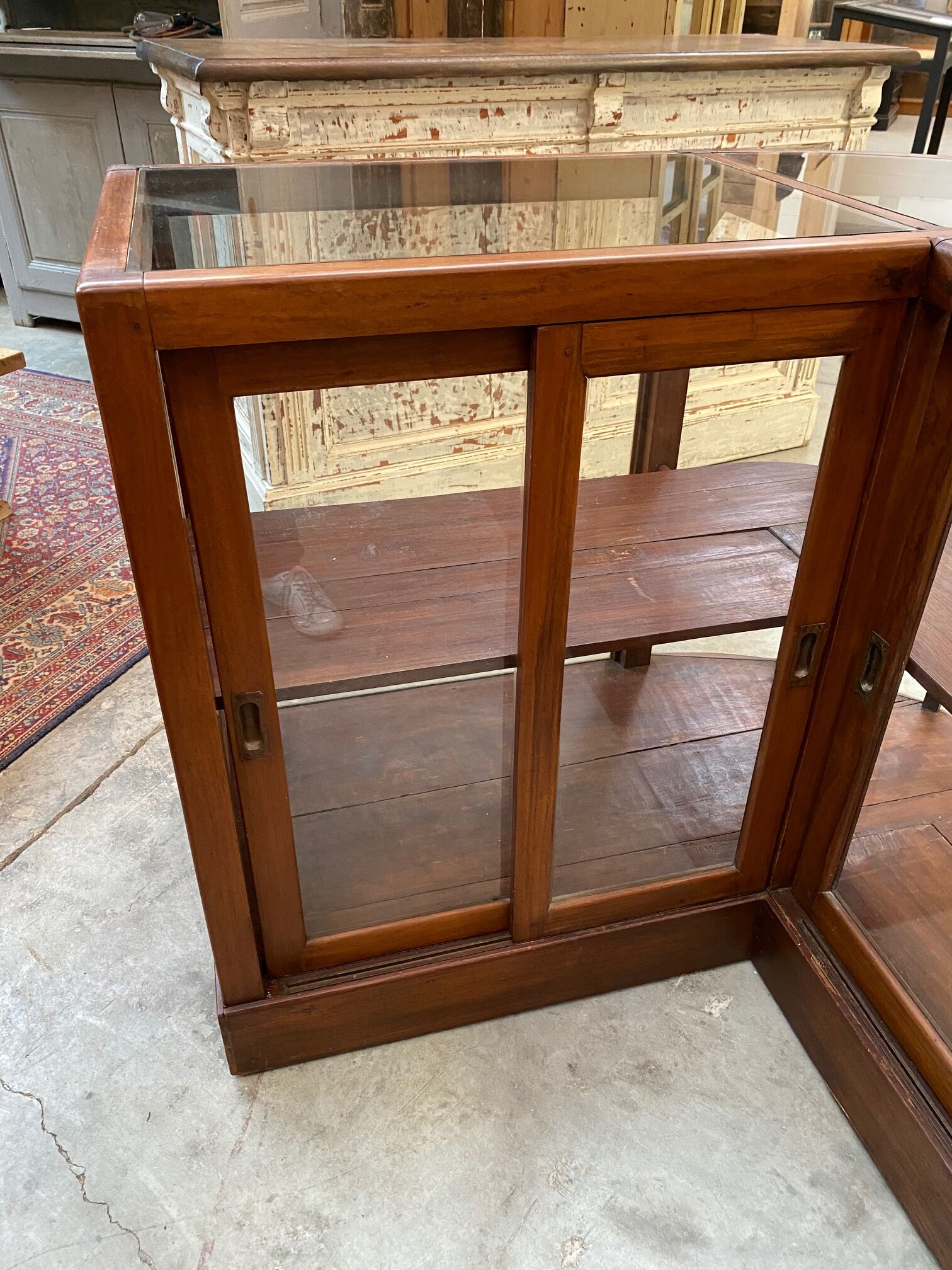 Mahogany corner display counter