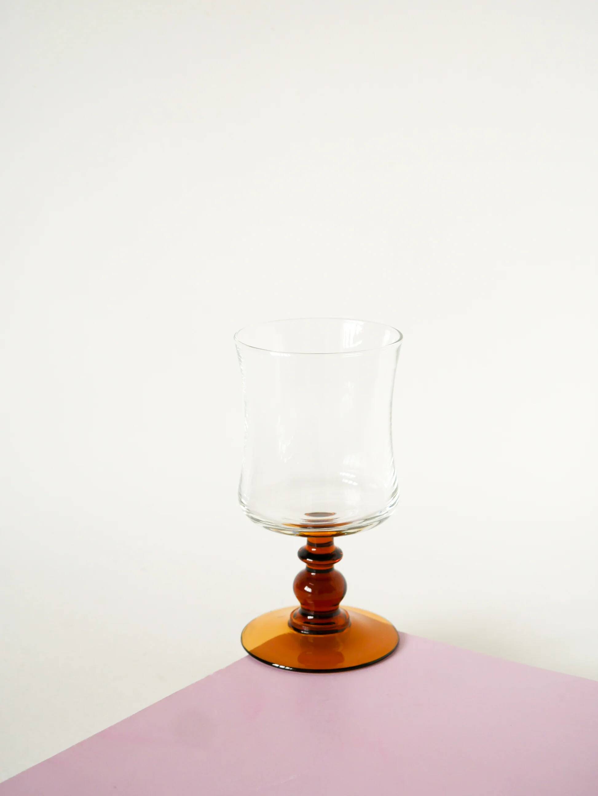 Lot de 4 verres à vin, ambré, 1970
