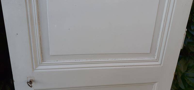 Pair of old cupboard doors h220.5xL75cm each