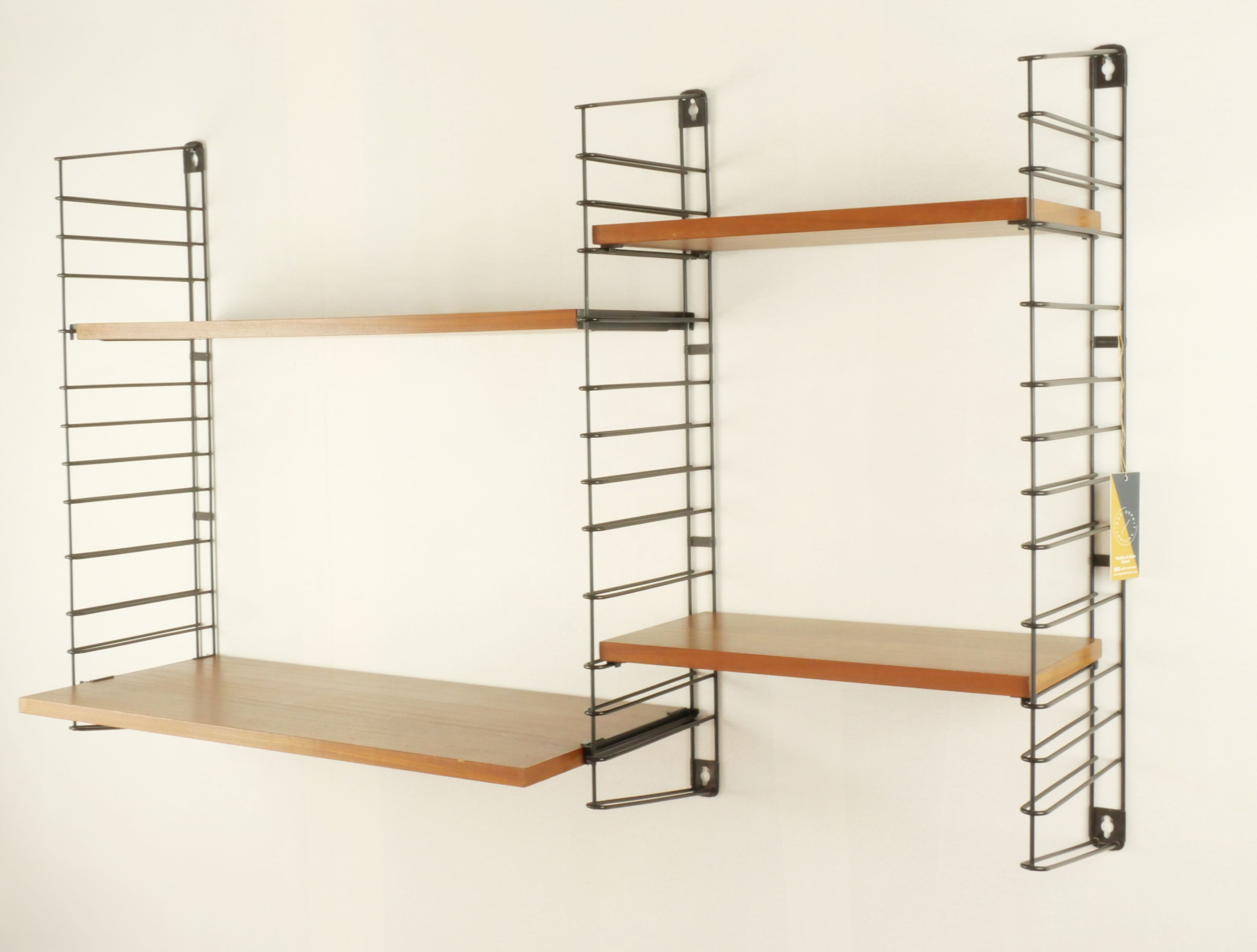 Double shelf tomado wood