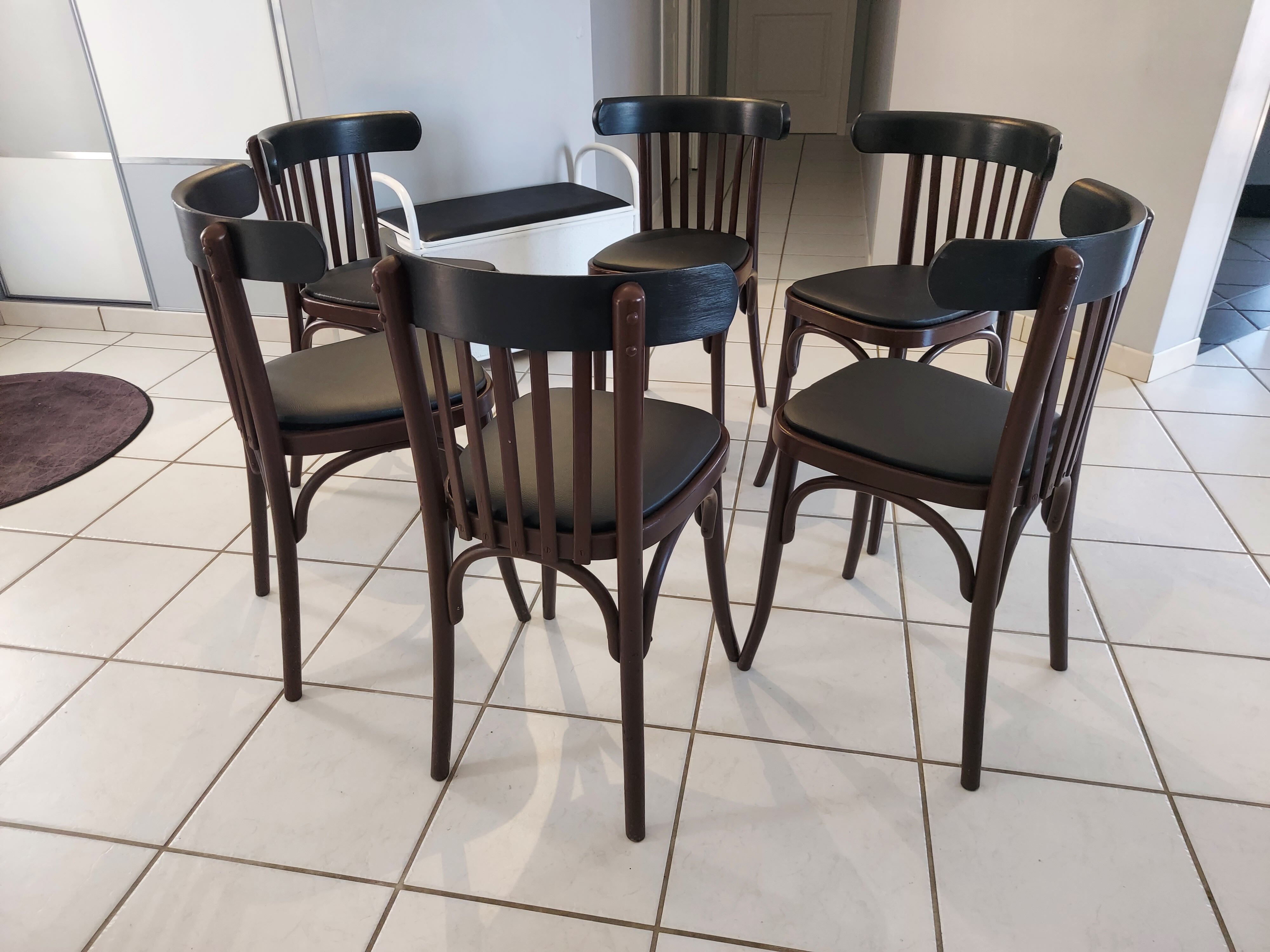 Suite de 6 chaises de bistrot vintage années 1960