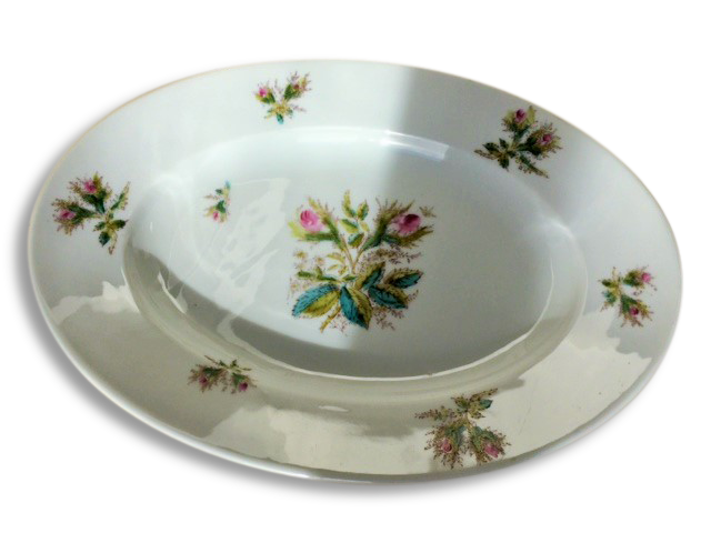 Plat ovale en porcelaine