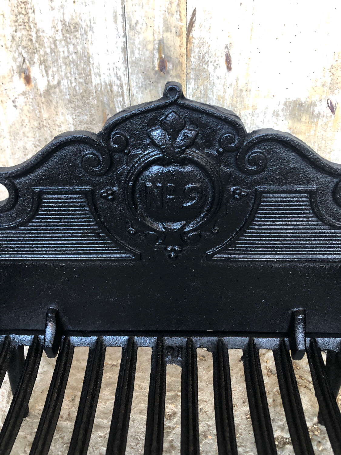 Old fireplace fireplace cast iron removable plate