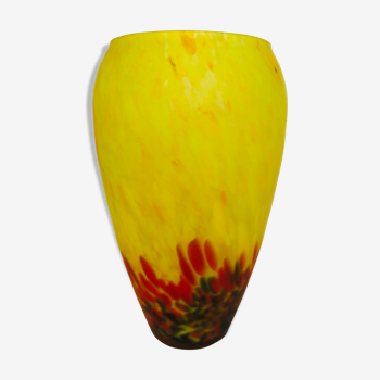 Vase en pâte de verre