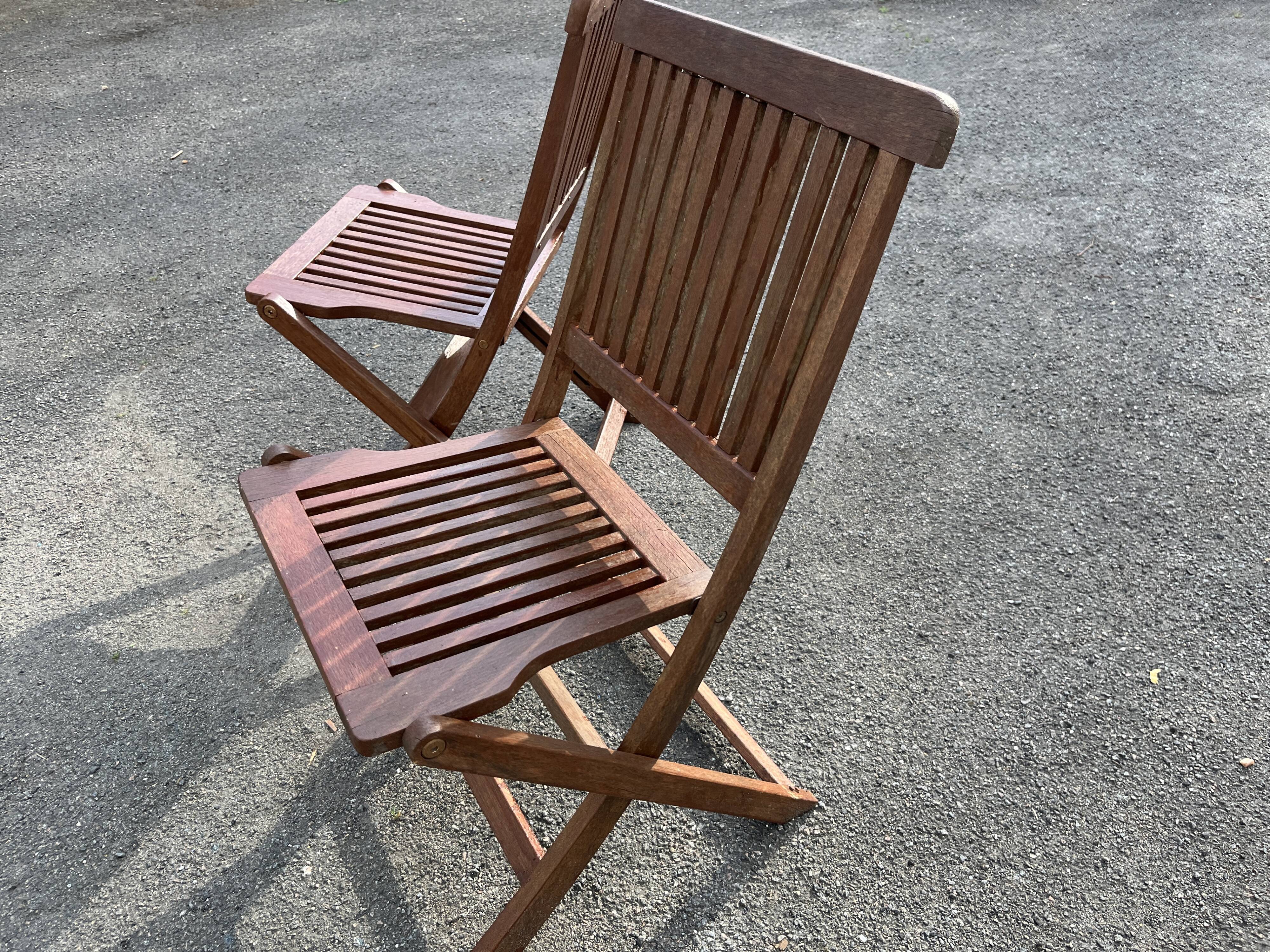 Set of 2 folding teak garden chairs