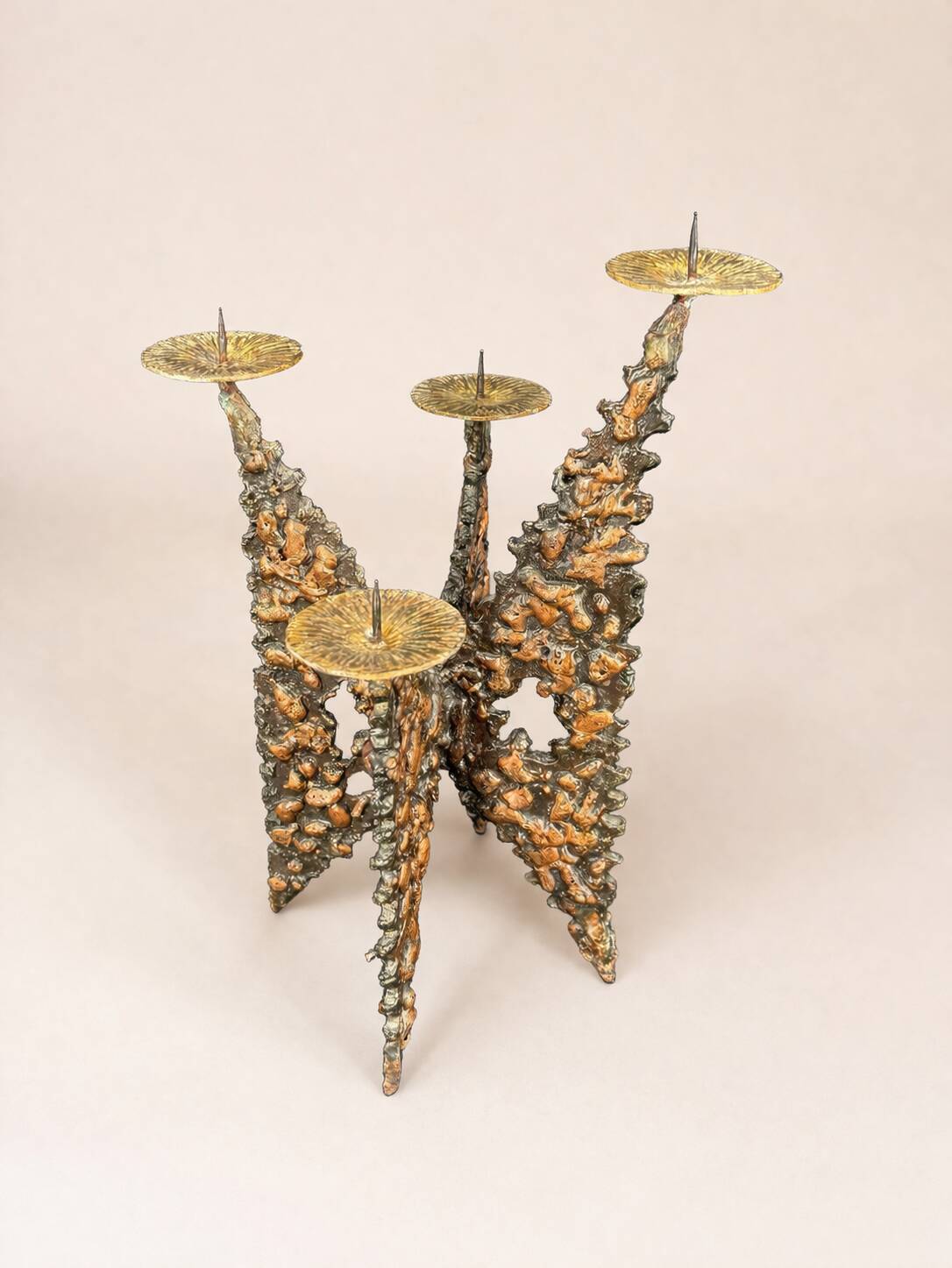 Brutalist sculptural chandelier with 4 lights