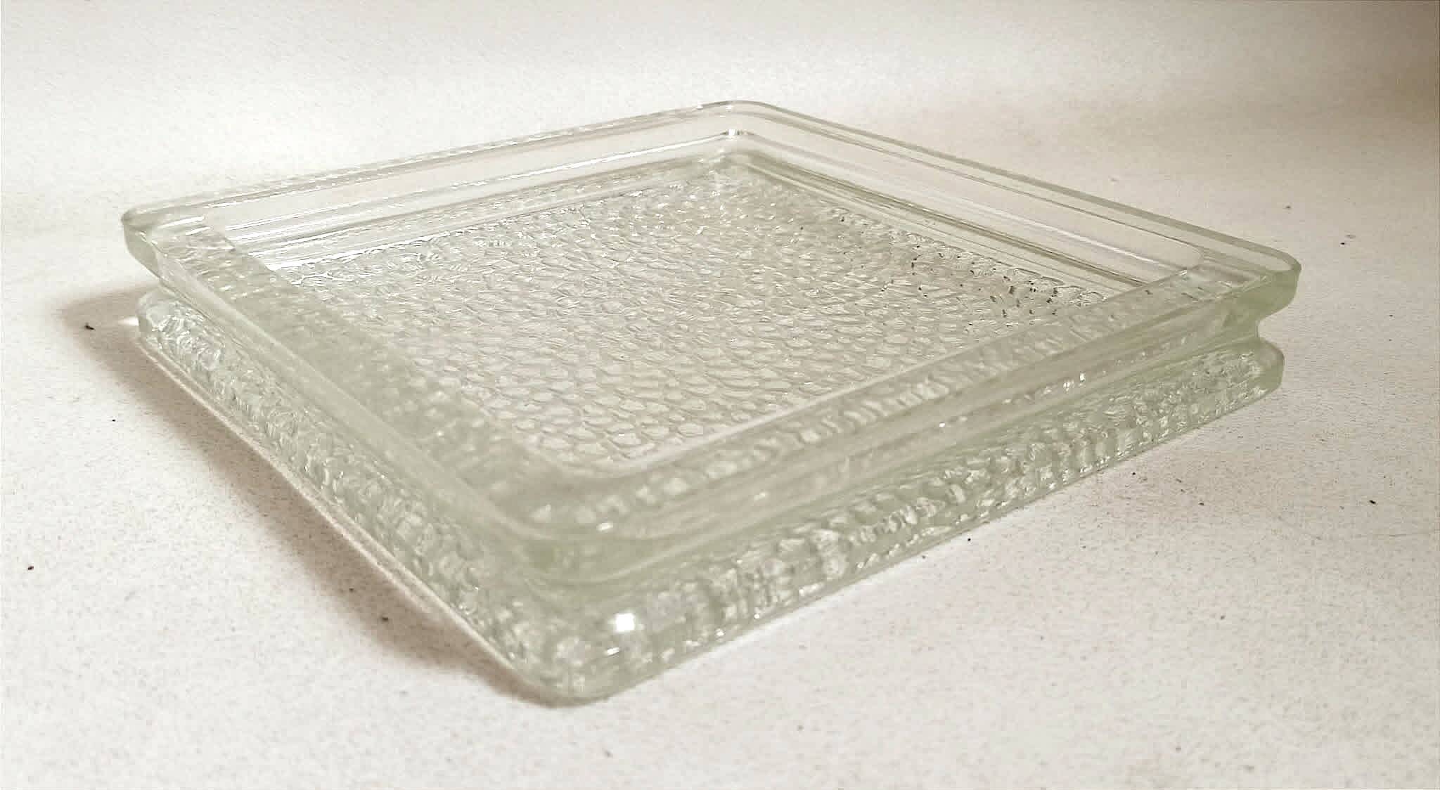 Nevada catch-all tray 1950s moulded glass Saint Gobain 20 x 20 cm