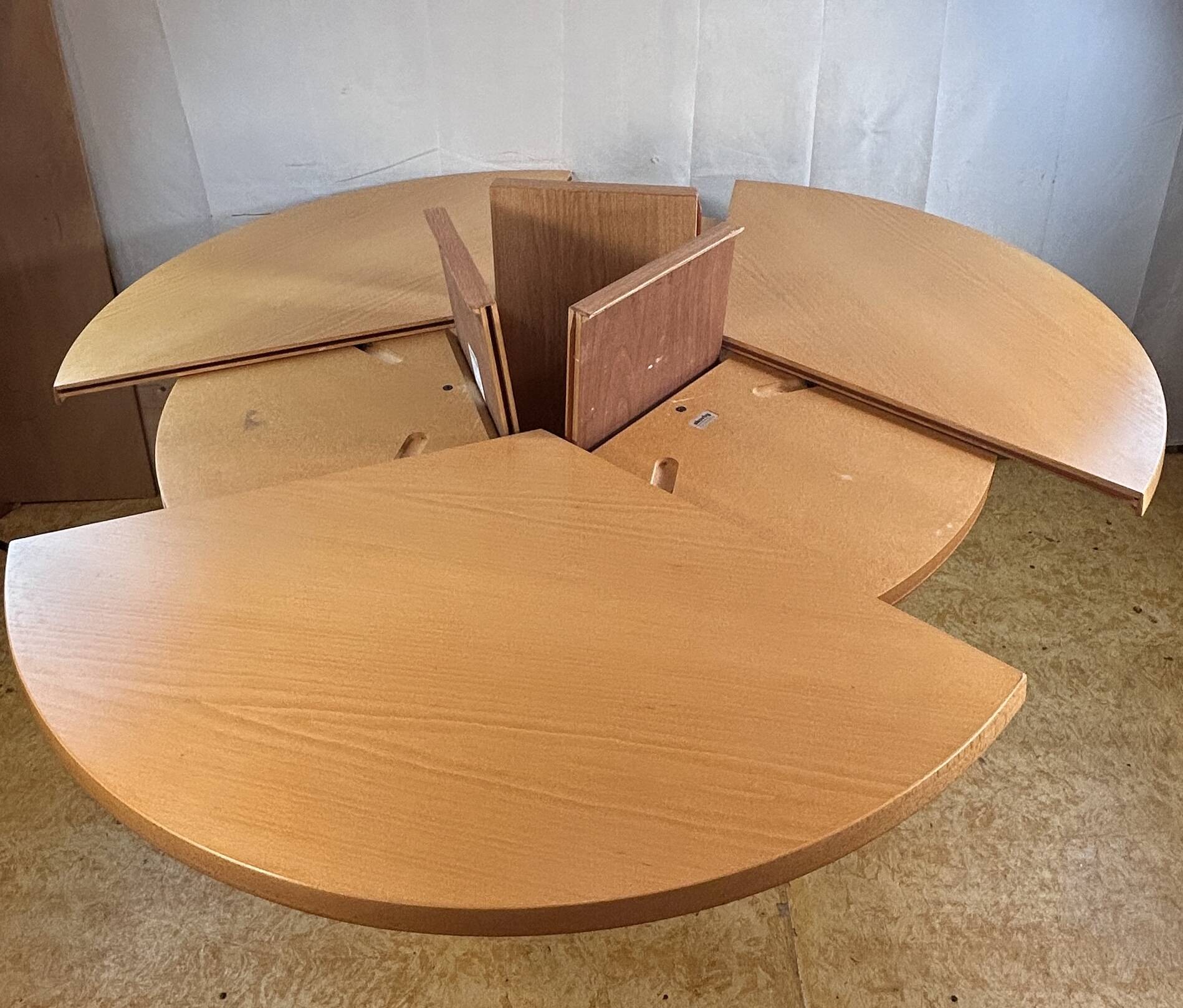 Vintage Danish Design Extendable Dining Table by Skovby – Patented SM32 Des