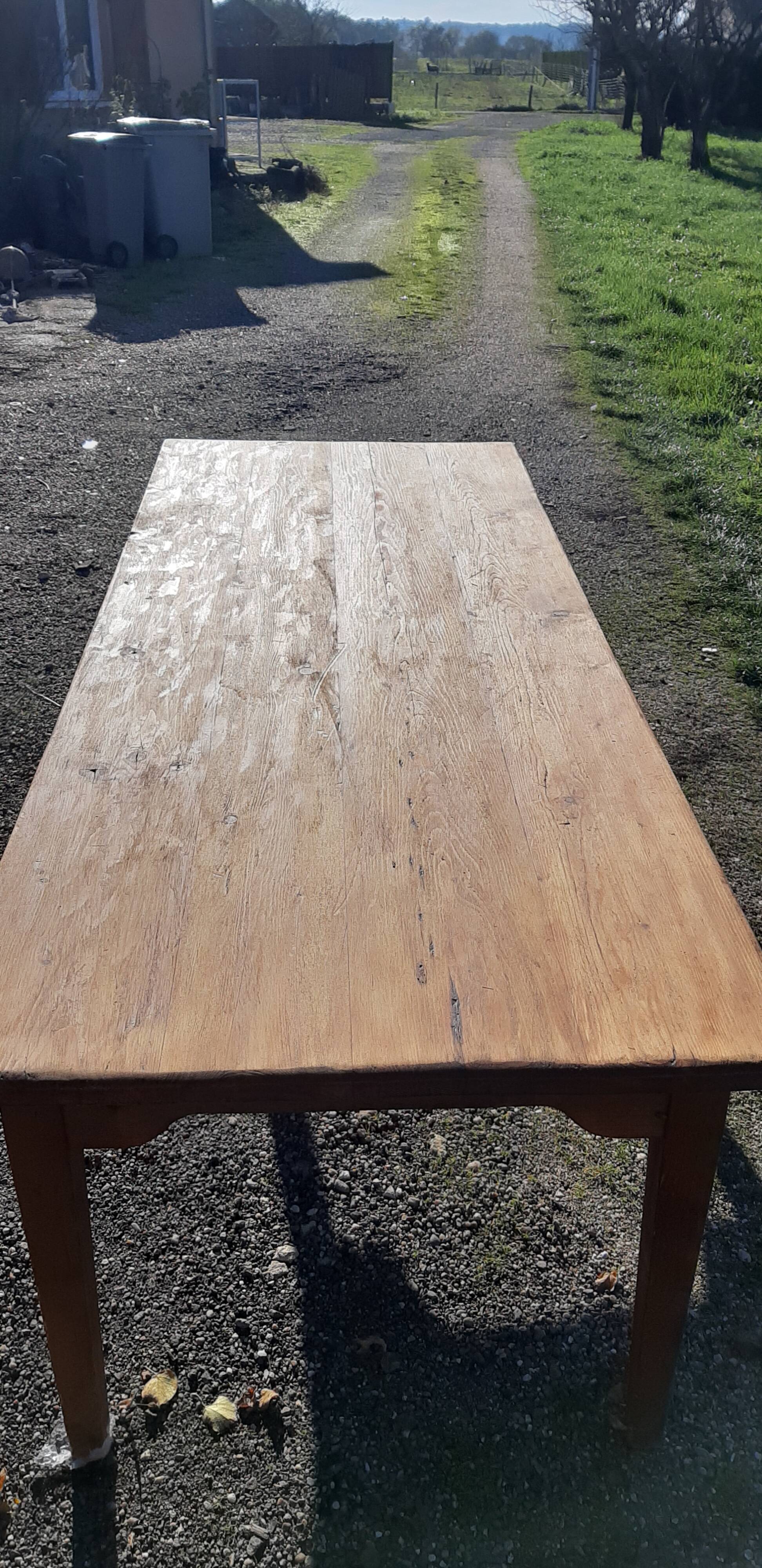 Country farm table in pine , 2 drawers