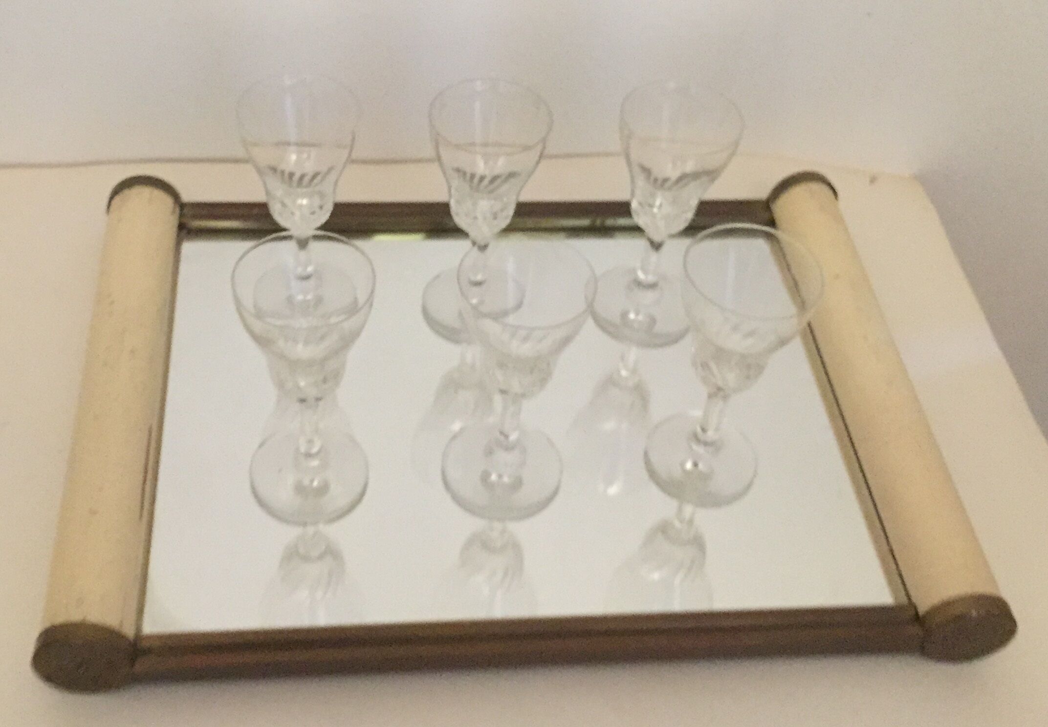 Mirror tray