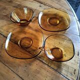 2 coffee cups and saucers Vereco